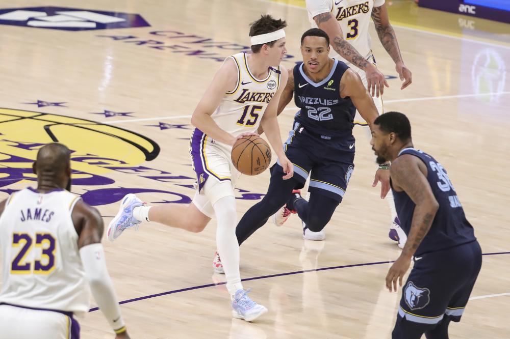 并在主场球 并在主场球