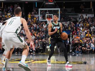 库里连续命 库里连续命