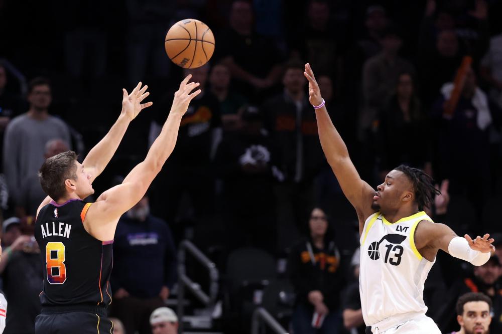 相比之下 相比之下